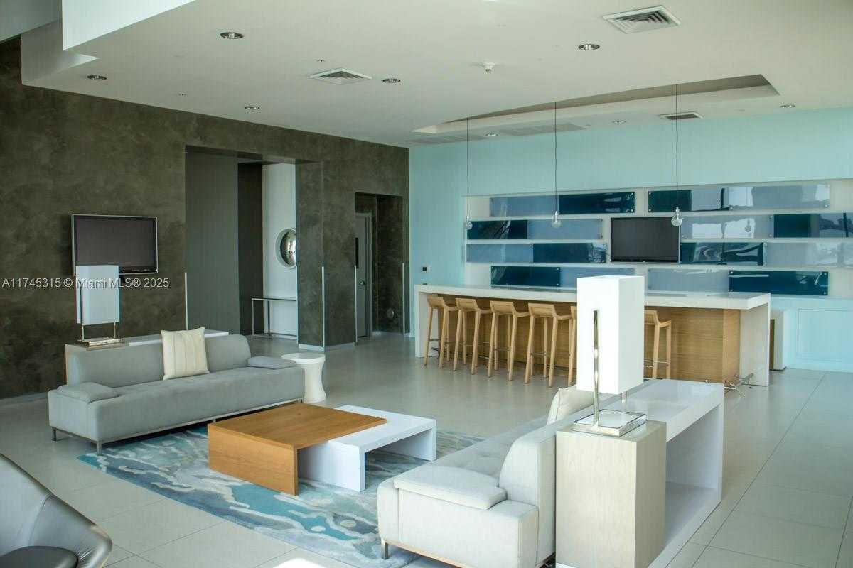 Small Image of 1900 NORTH BAYSHORE DR #4007, Miami Number 24