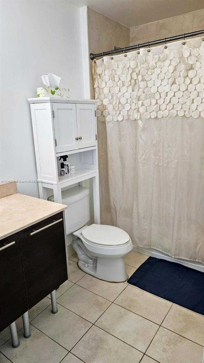 Small Image of 1900 NORTH BAYSHORE DR #4007, Miami Number 9