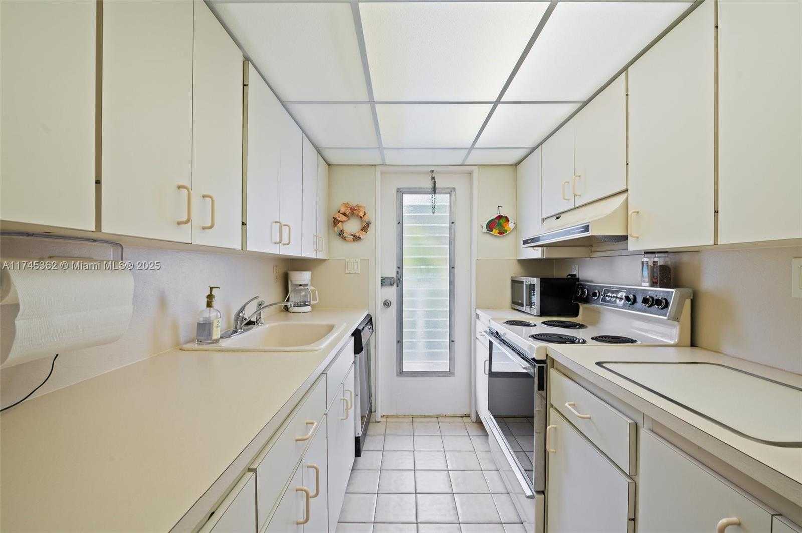 Small Image of 1155 103RD ST #3B, Bay Harbor Islands Number 11