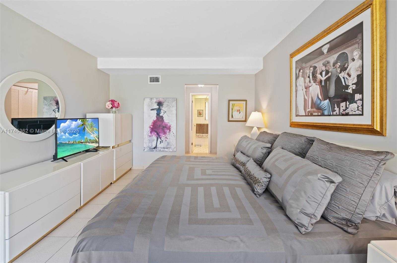 Small Image of 1155 103RD ST #3B, Bay Harbor Islands Number 19