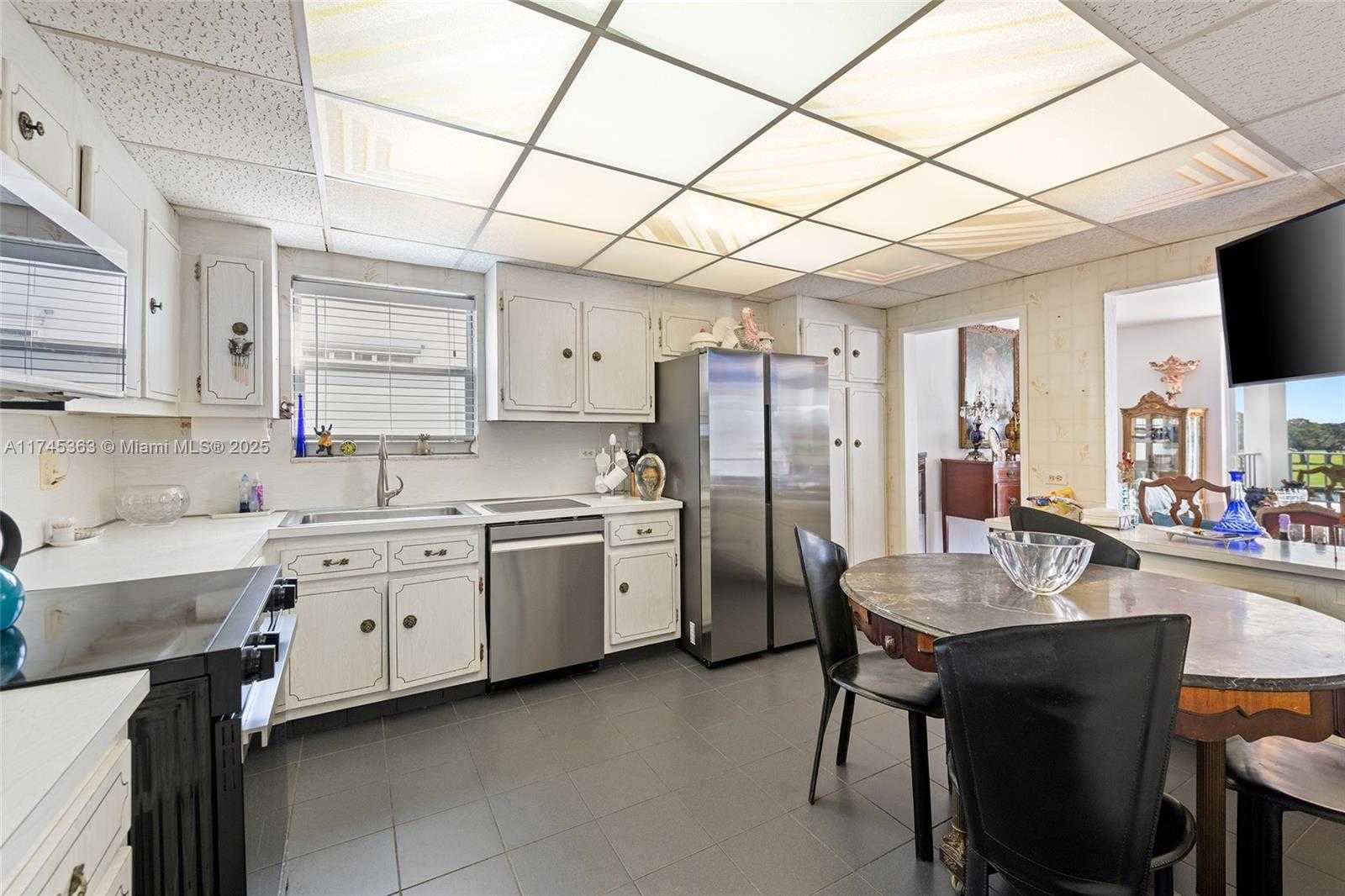Small Image of 9240 WEST BAY HARBOR DR #4A, Bay Harbor Islands Number 22