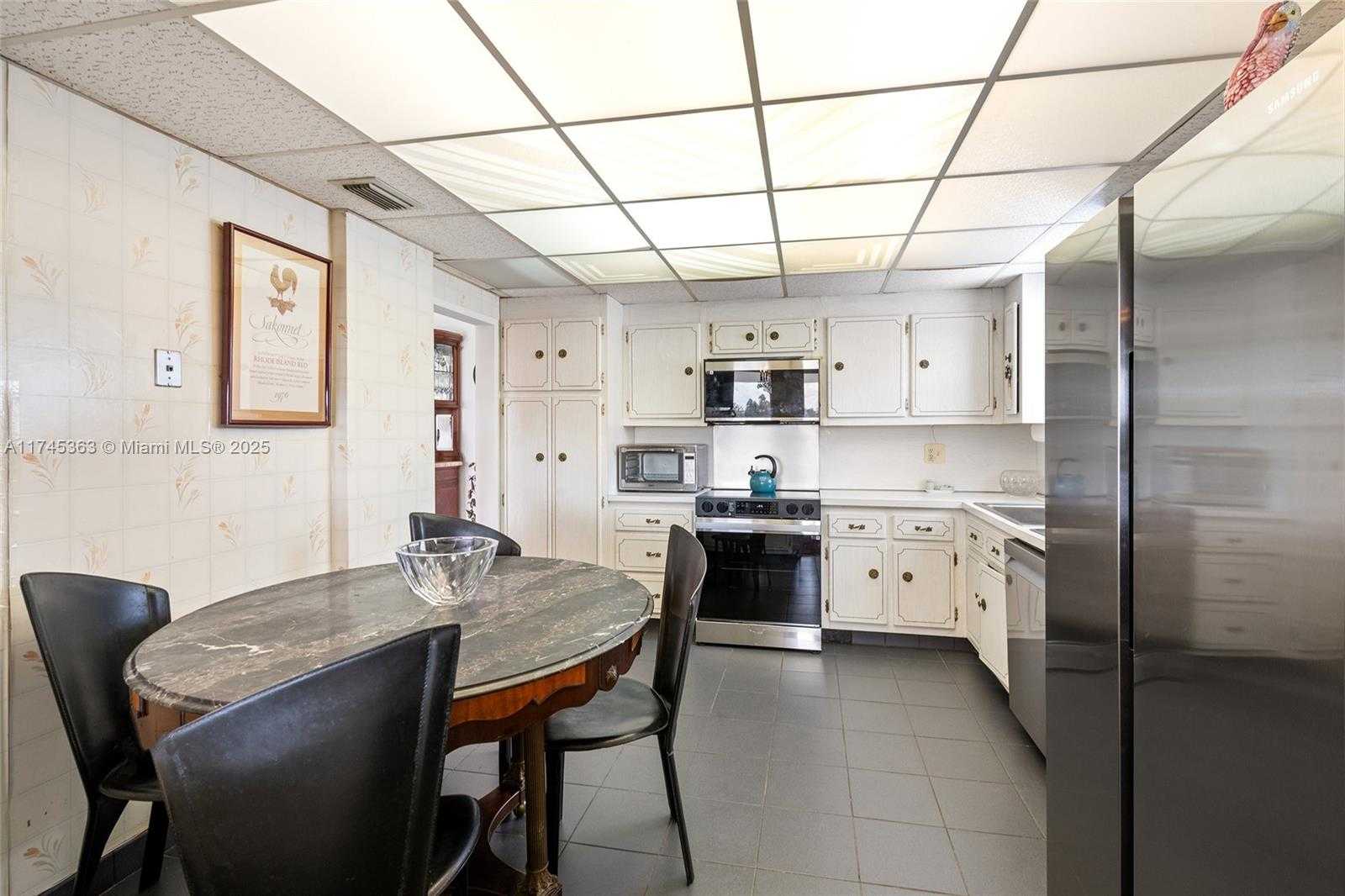 Small Image of 9240 WEST BAY HARBOR DR #4A, Bay Harbor Islands Number 23