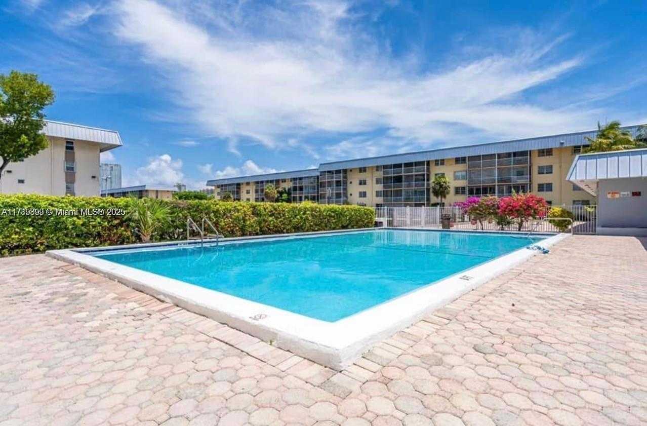 Small Image of 3750 NORTH EAST 170TH ST #100, North Miami Beach Number 18