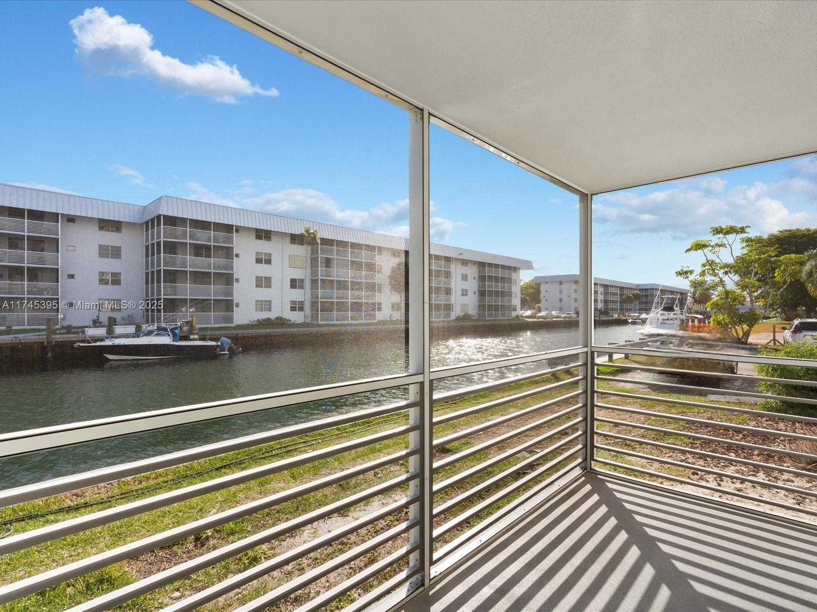 Small Image of 3750 NORTH EAST 170TH ST #100, North Miami Beach Number 4