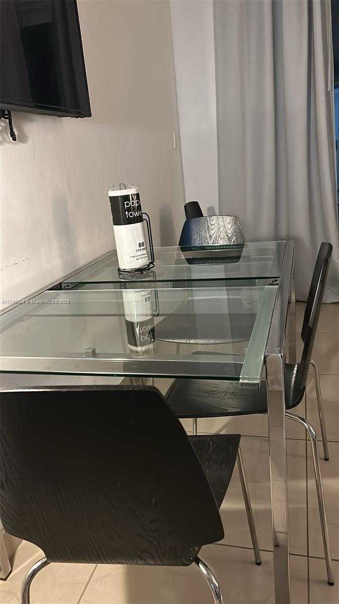 Small Image of 19201 COLLINS AVE #1139, Sunny Isles Beach Number 4