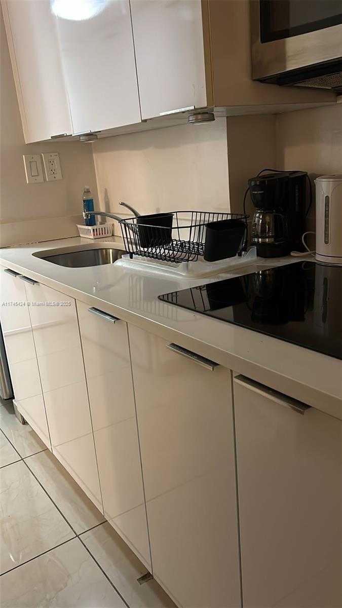 Small Image of 19201 COLLINS AVE #1139, Sunny Isles Beach Number 6