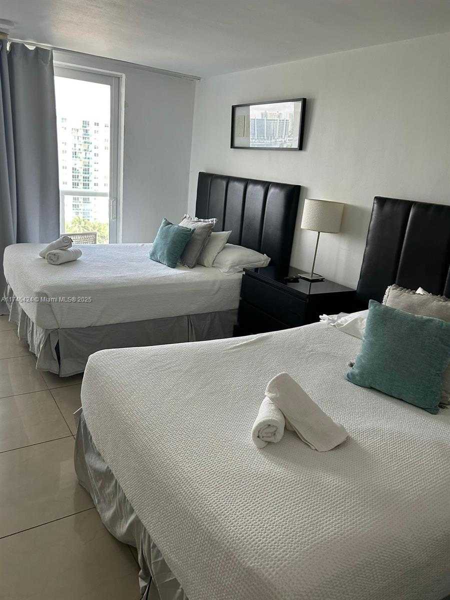 Small Image of 19201 COLLINS AVE #1139, Sunny Isles Beach Number 8