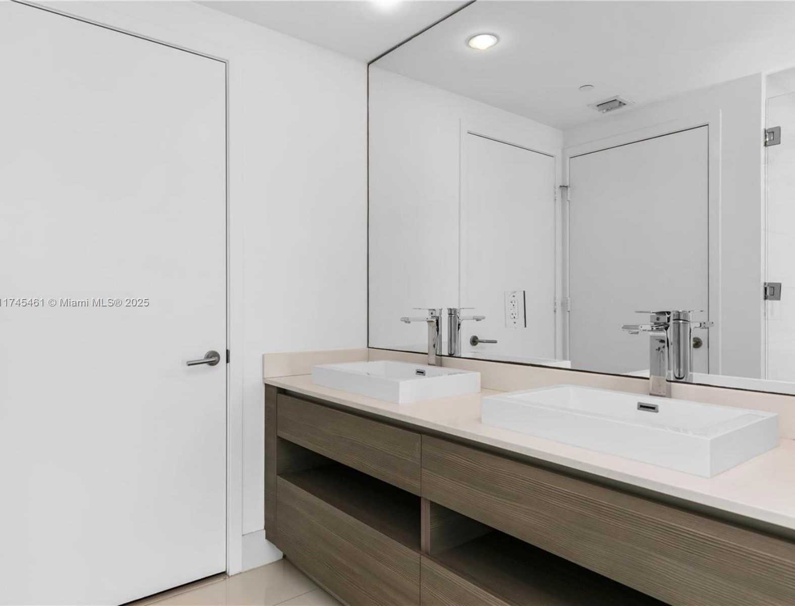 Small Image of 460 NORTH EAST 28TH ST #808, Miami Number 11