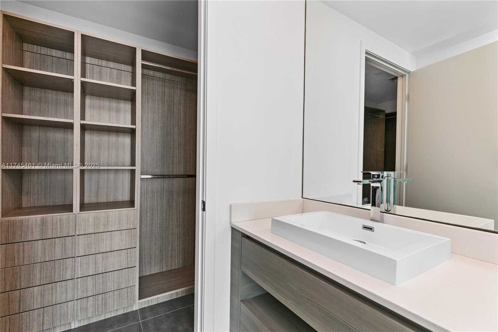 Small Image of 460 NORTH EAST 28TH ST #808, Miami Number 12