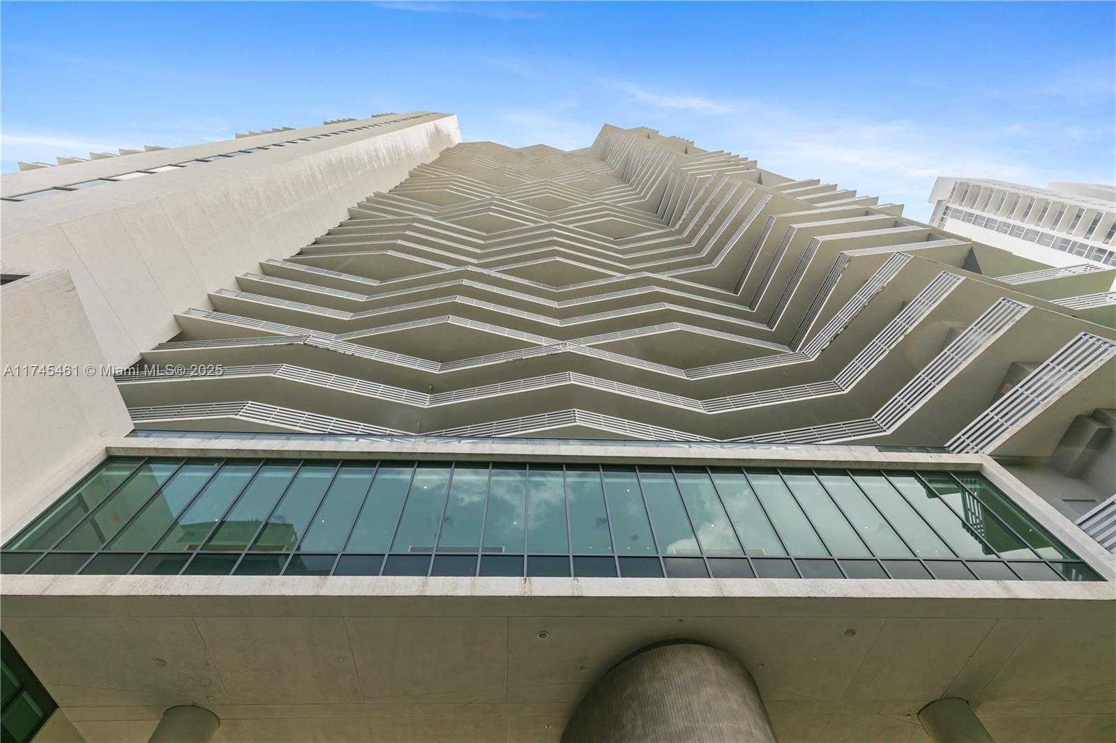 Small Image of 460 NORTH EAST 28TH ST #808, Miami Number 36