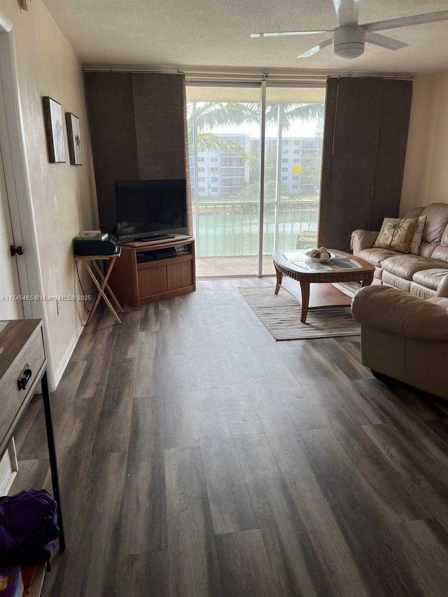 Small Image of 2855 LEONARD DR #H305, Aventura Number 15