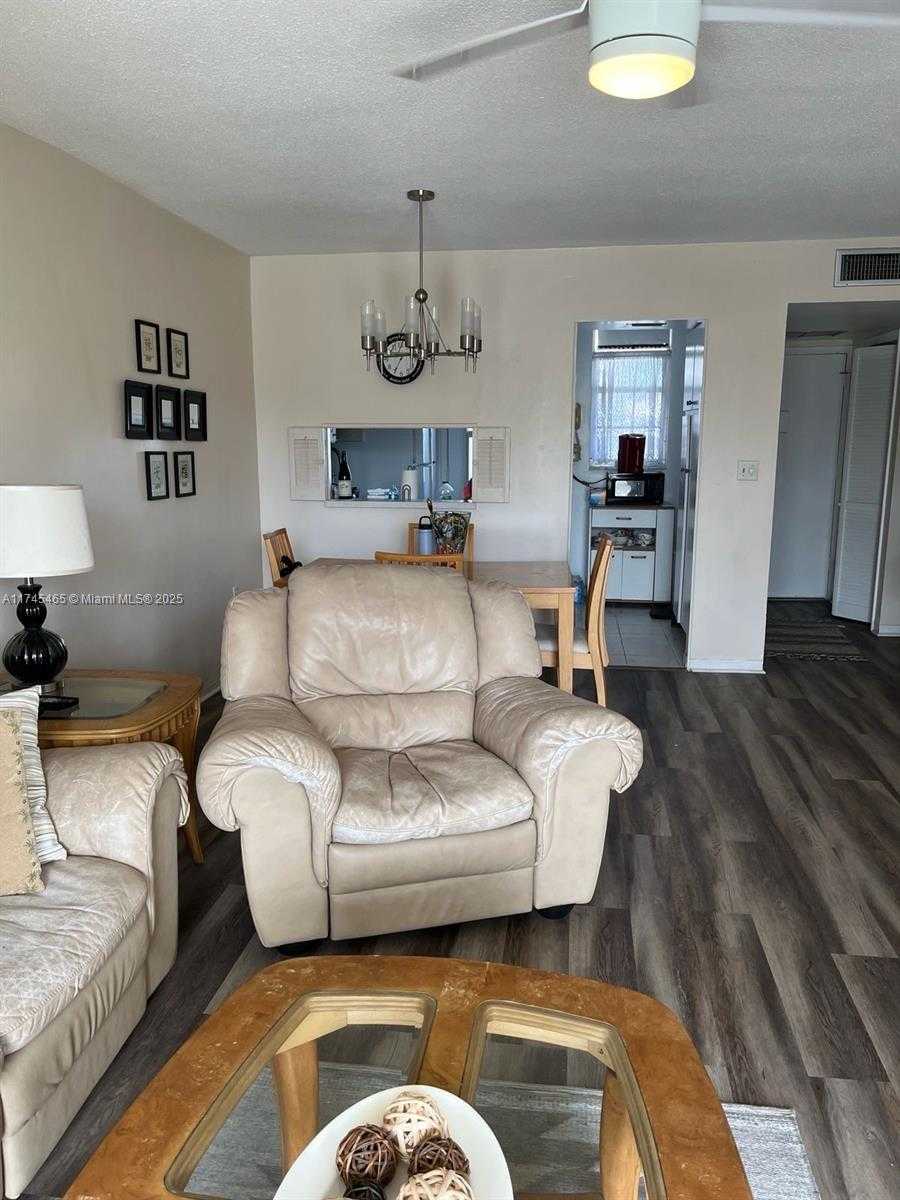 Small Image of 2855 LEONARD DR #H305, Aventura Number 16