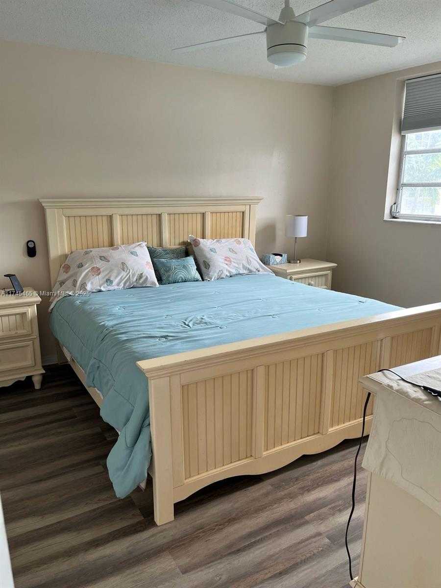 Small Image of 2855 LEONARD DR #H305, Aventura Number 5