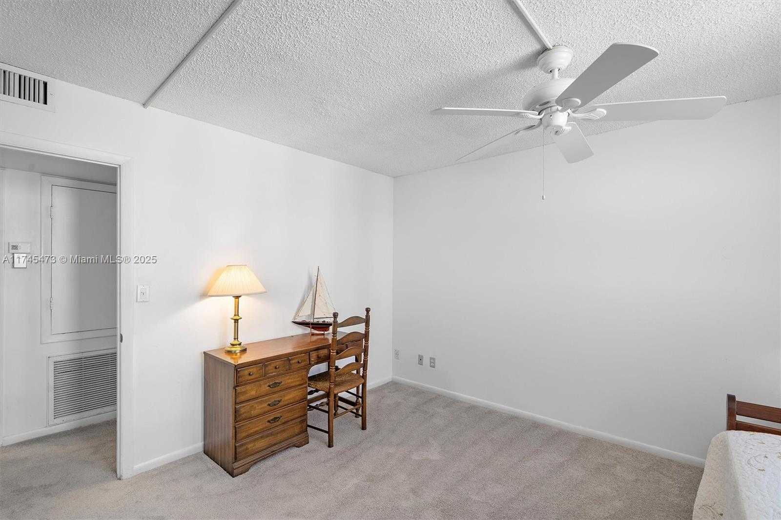 Small Image of 1601 SOUTH OCEAN DR #1101, Hollywood Number 19
