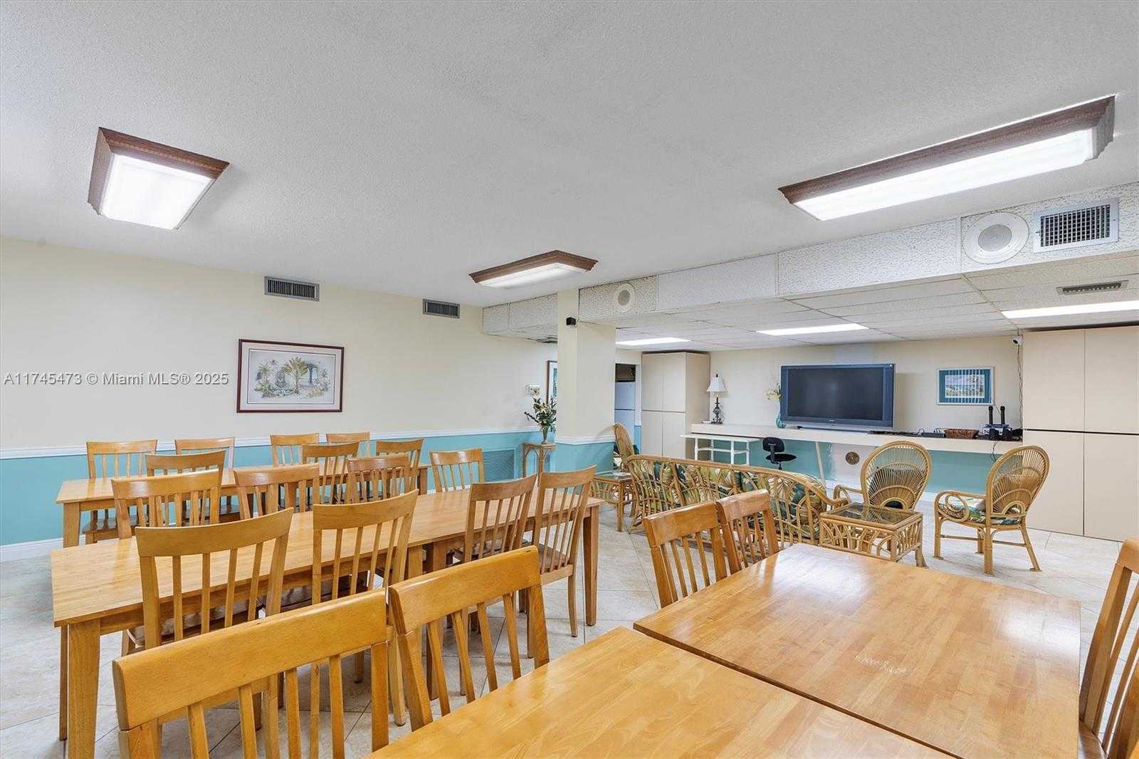 Small Image of 1601 SOUTH OCEAN DR #1101, Hollywood Number 25