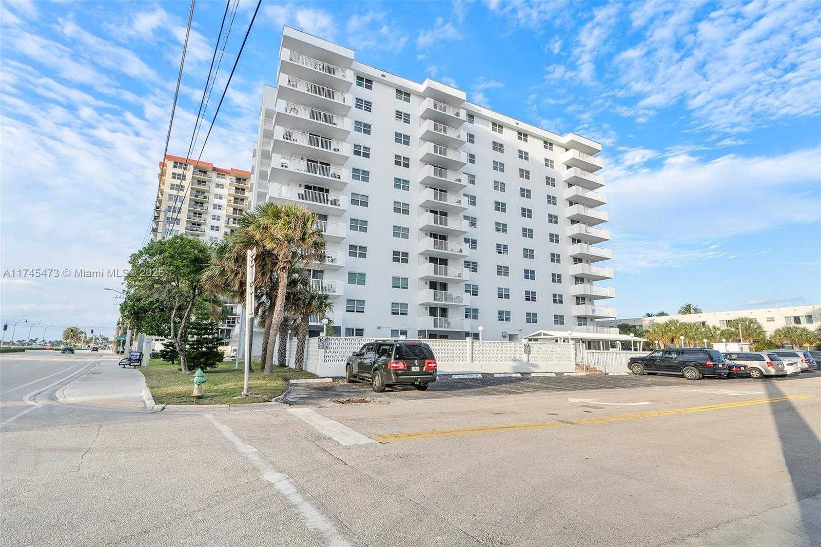 Small Image of 1601 SOUTH OCEAN DR #1101, Hollywood Number 35