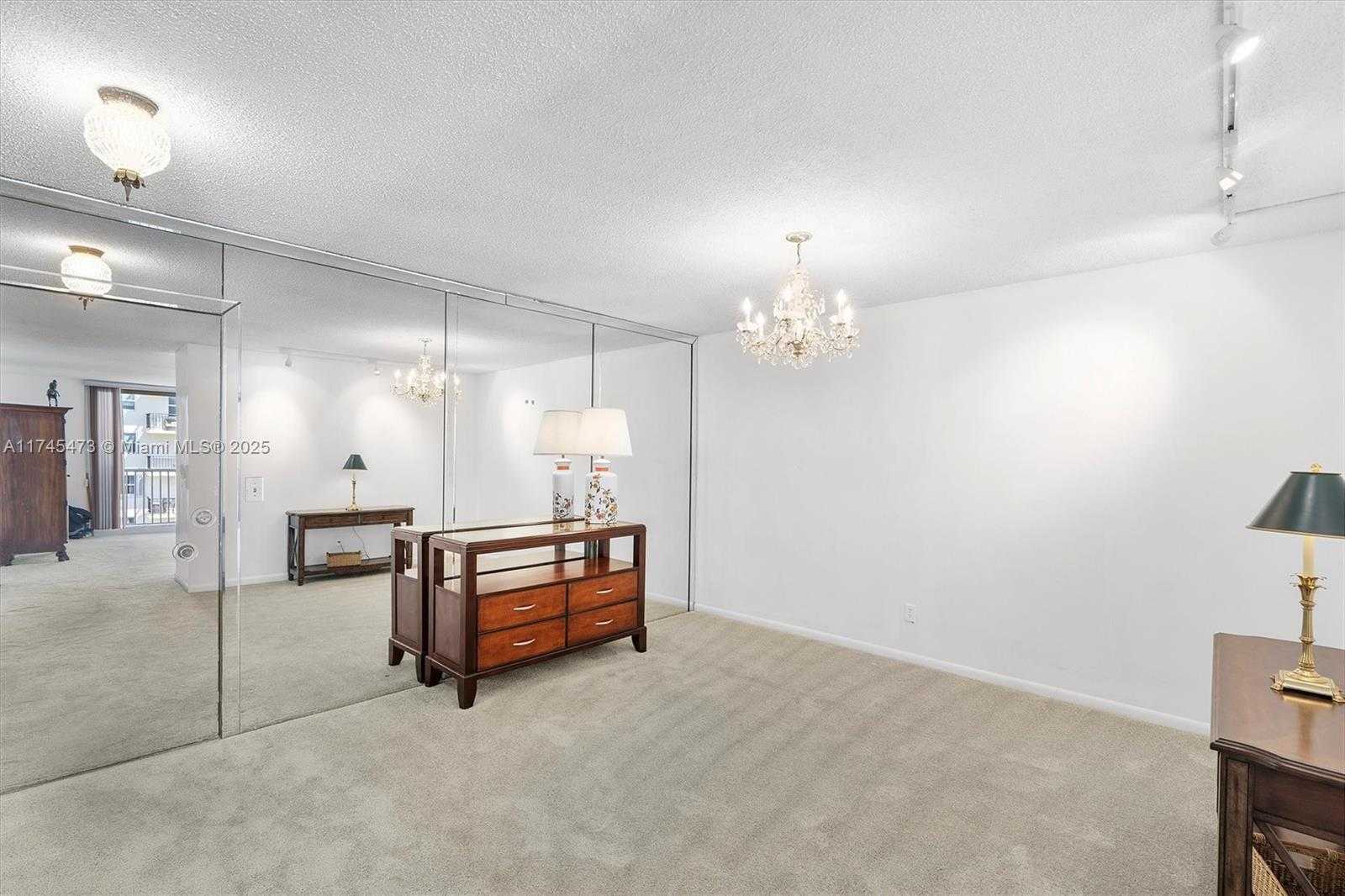 Small Image of 1601 SOUTH OCEAN DR #1101, Hollywood Number 7
