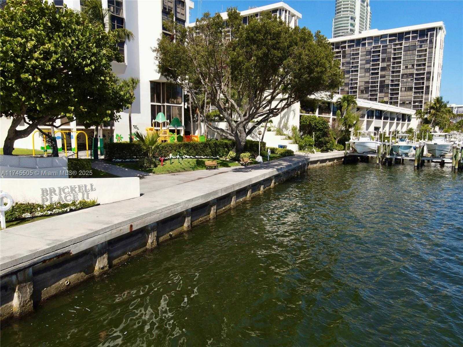 Small Image of 1915 BRICKELL AVE #C1612, Miami Number 15