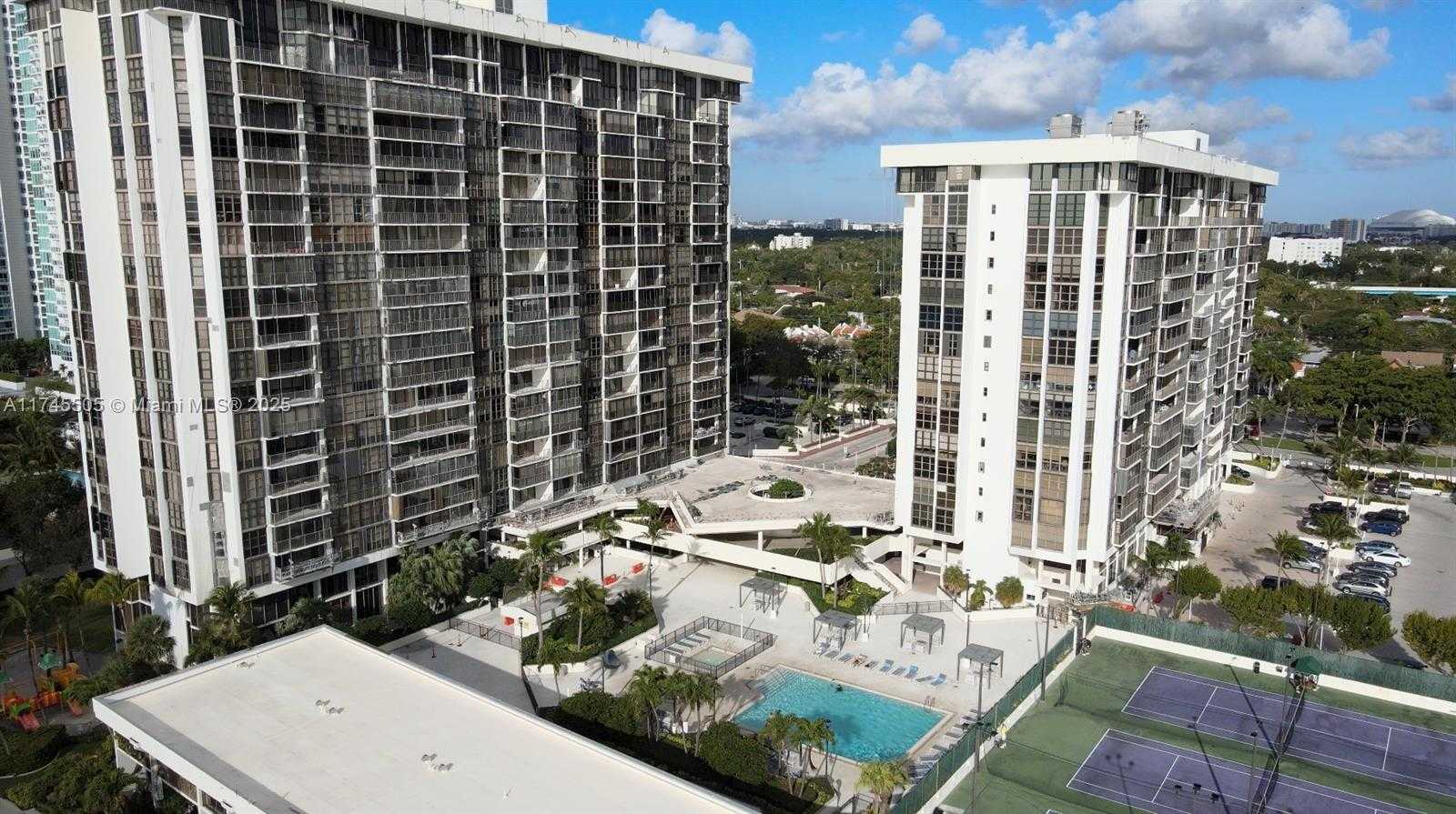 Small Image of 1915 BRICKELL AVE #C1612, Miami Number 46