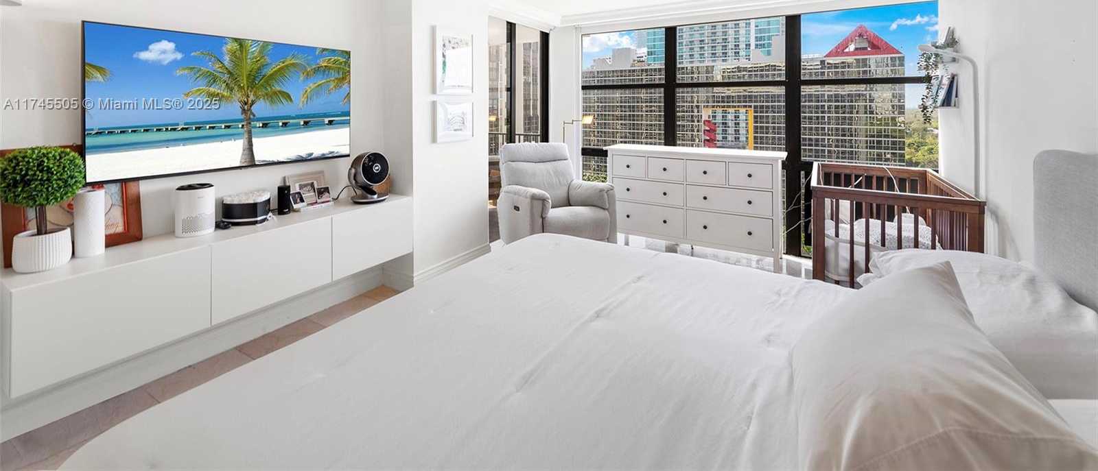 Small Image of 1915 BRICKELL AVE #C1612, Miami Number 9