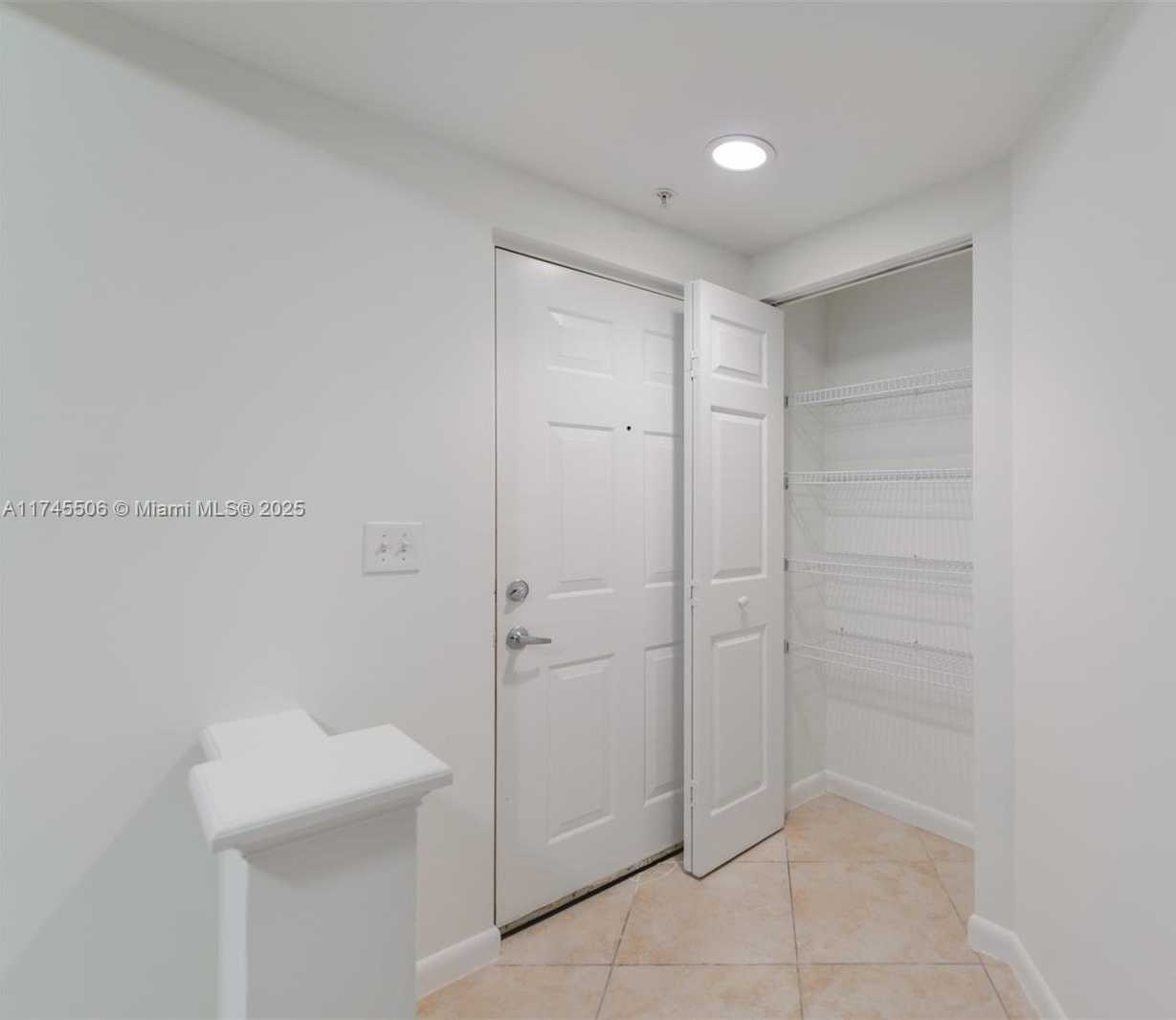 Small Image of 17100 NORTH BAY RD #1303, Sunny Isles Beach Number 10