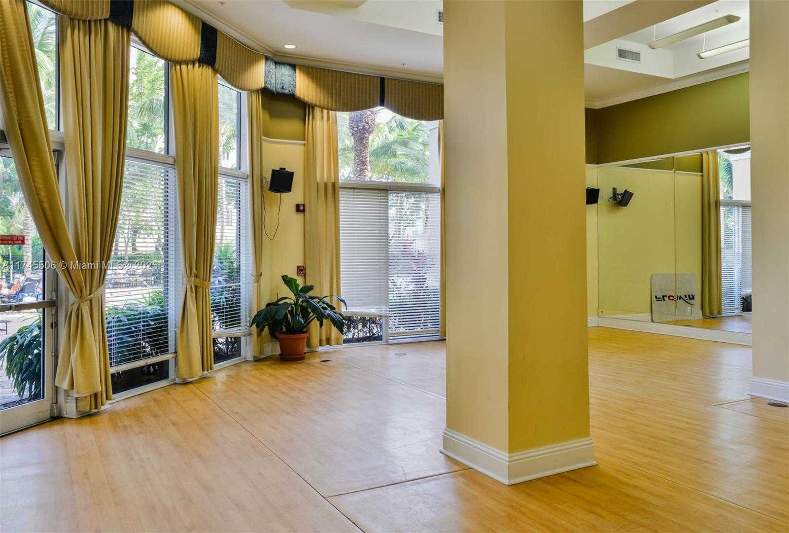 Small Image of 17100 NORTH BAY RD #1303, Sunny Isles Beach Number 33