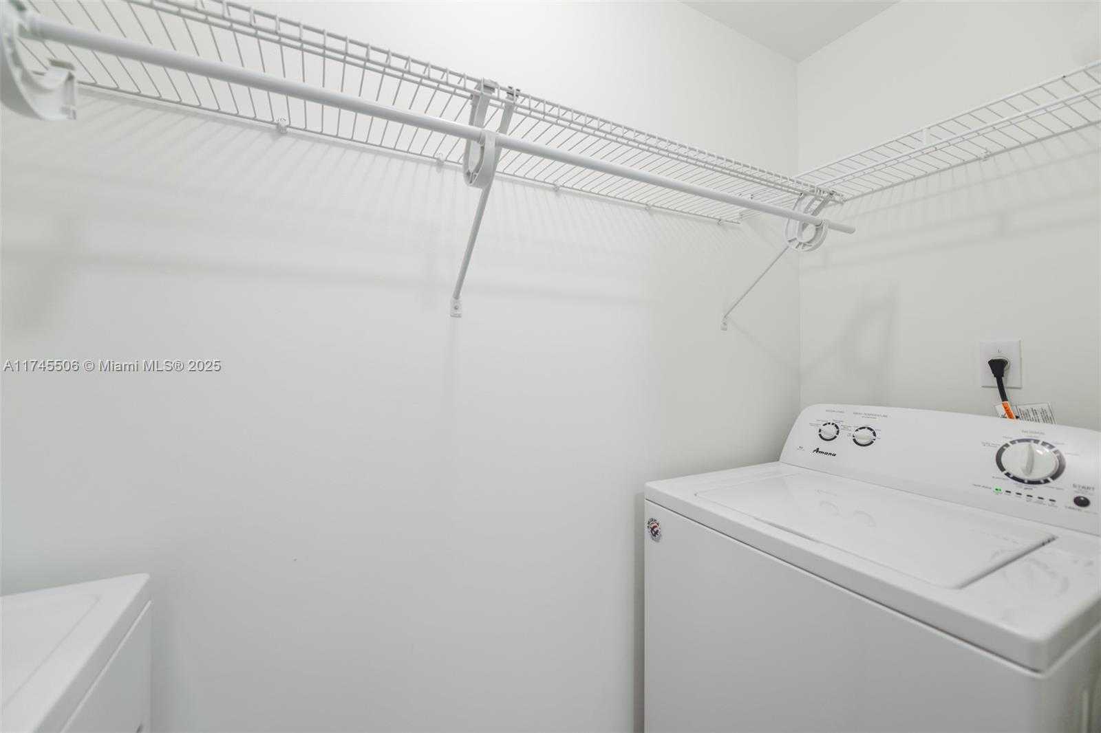 Small Image of 17100 NORTH BAY RD #1303, Sunny Isles Beach Number 8