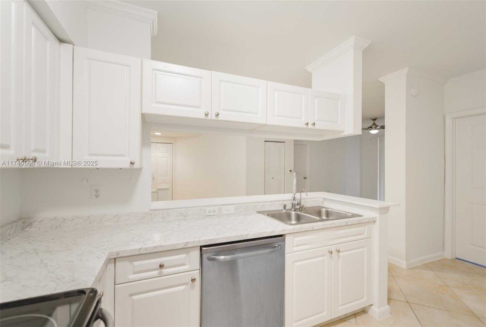 Small Image of 17100 NORTH BAY RD #1303, Sunny Isles Beach Number 9