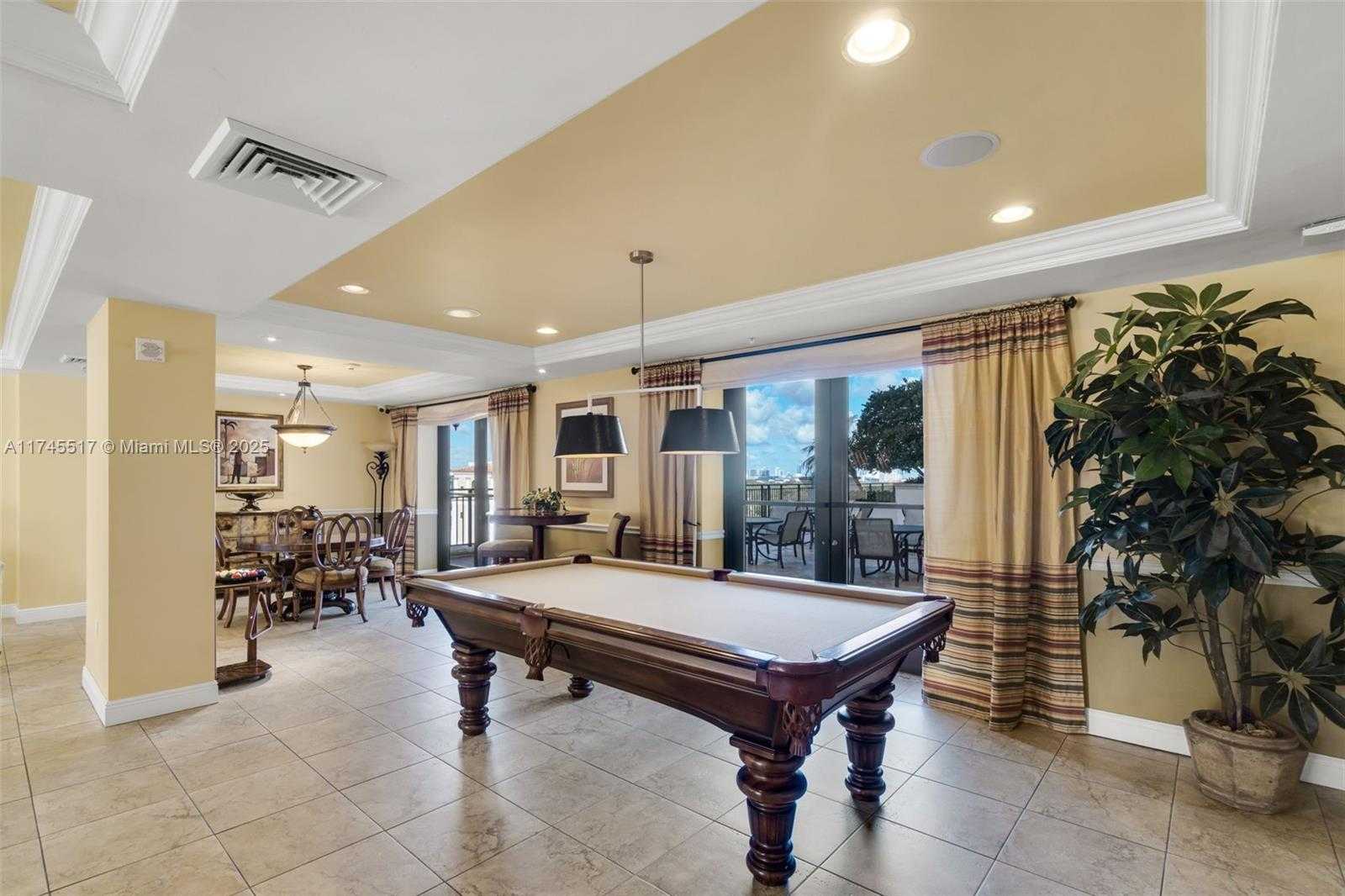 Small Image of 888 Douglas Rd, Coral Gables, FL 33134, USA Number 30