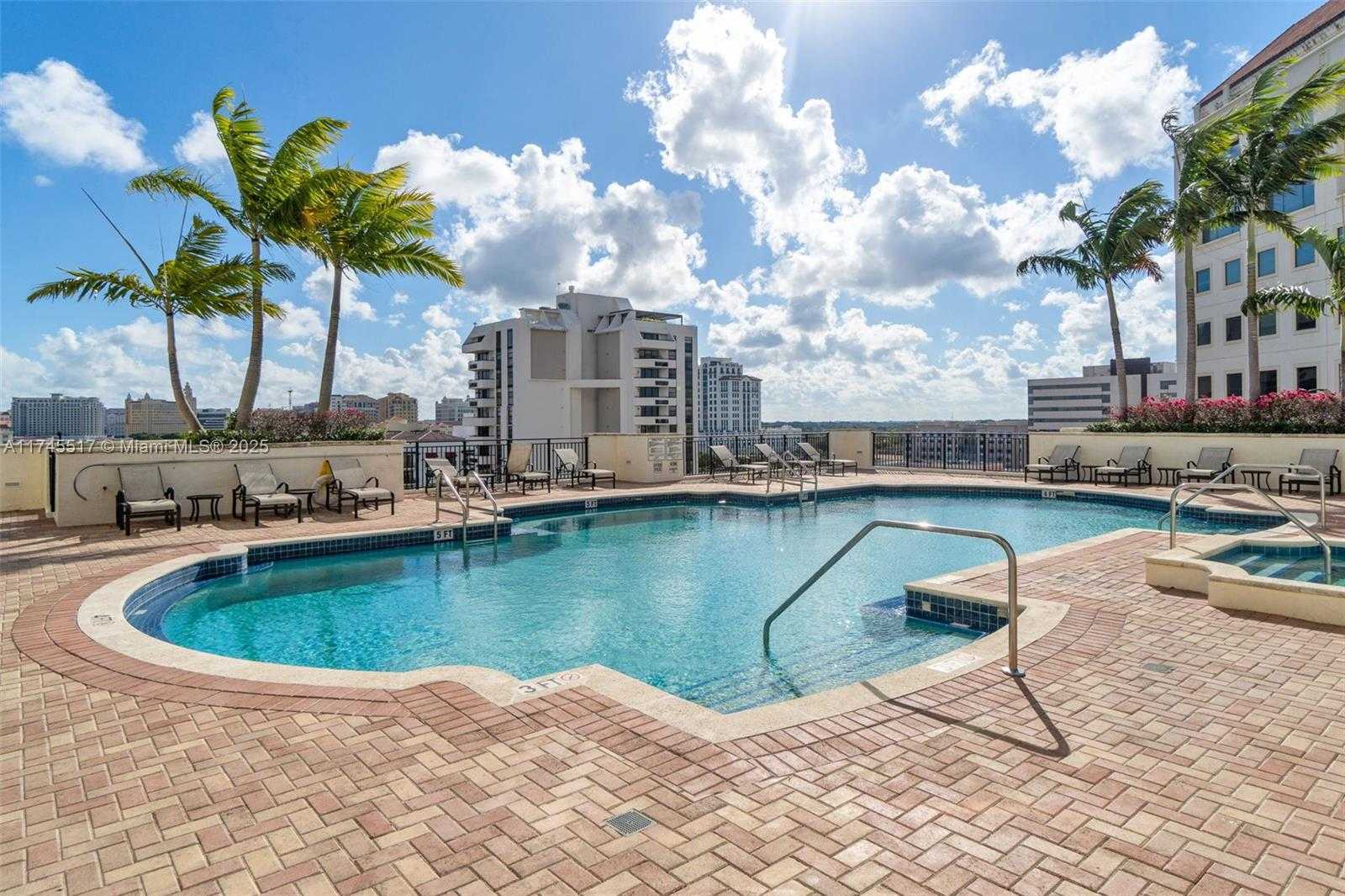 Small Image of 888 Douglas Rd, Coral Gables, FL 33134, USA Number 35