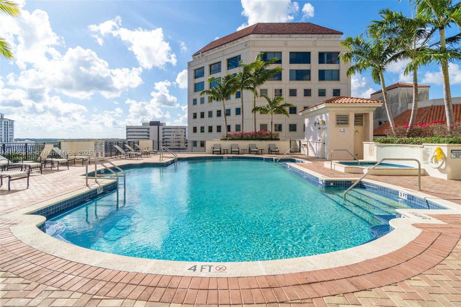Small Image of 888 Douglas Rd, Coral Gables, FL 33134, USA Number 36