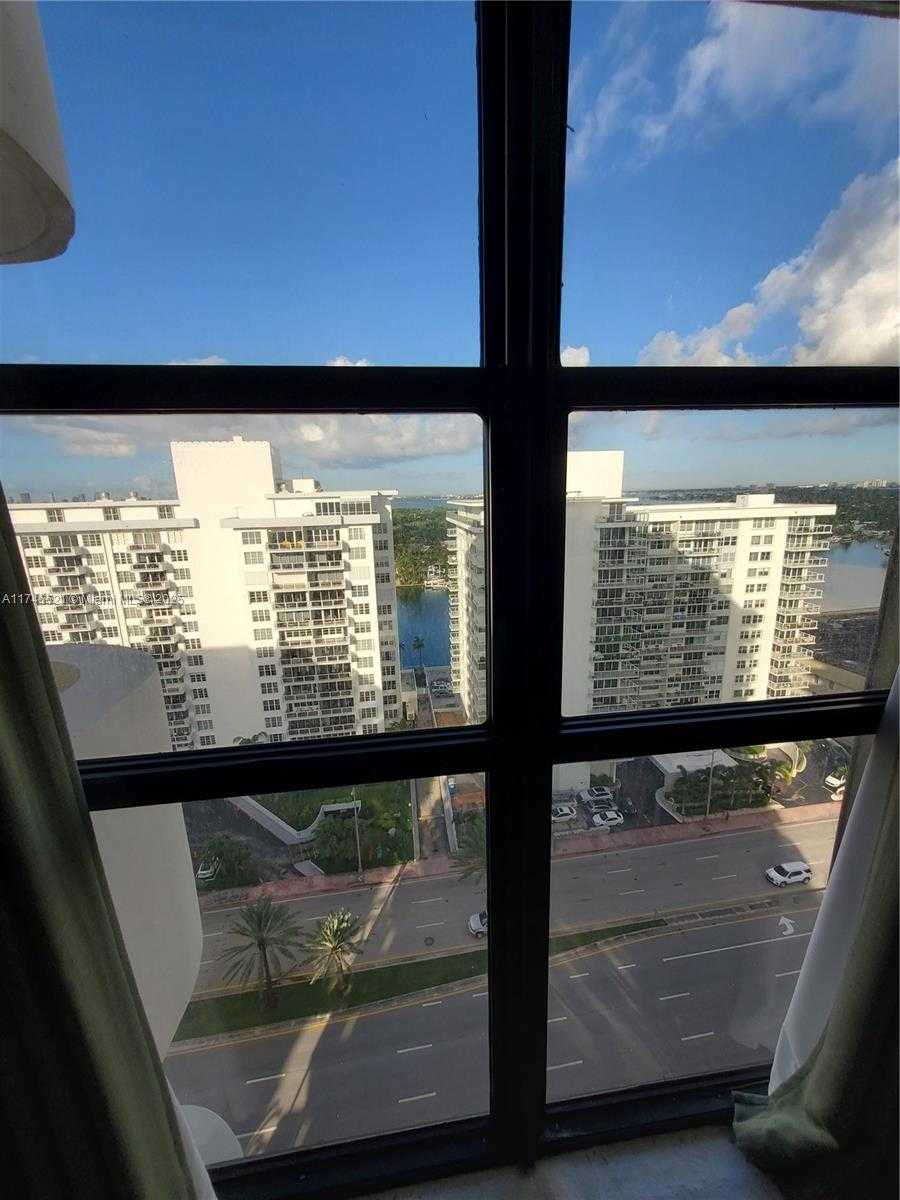 Small Image of 5757 COLLINS AVE #1902, Miami Beach Number 16