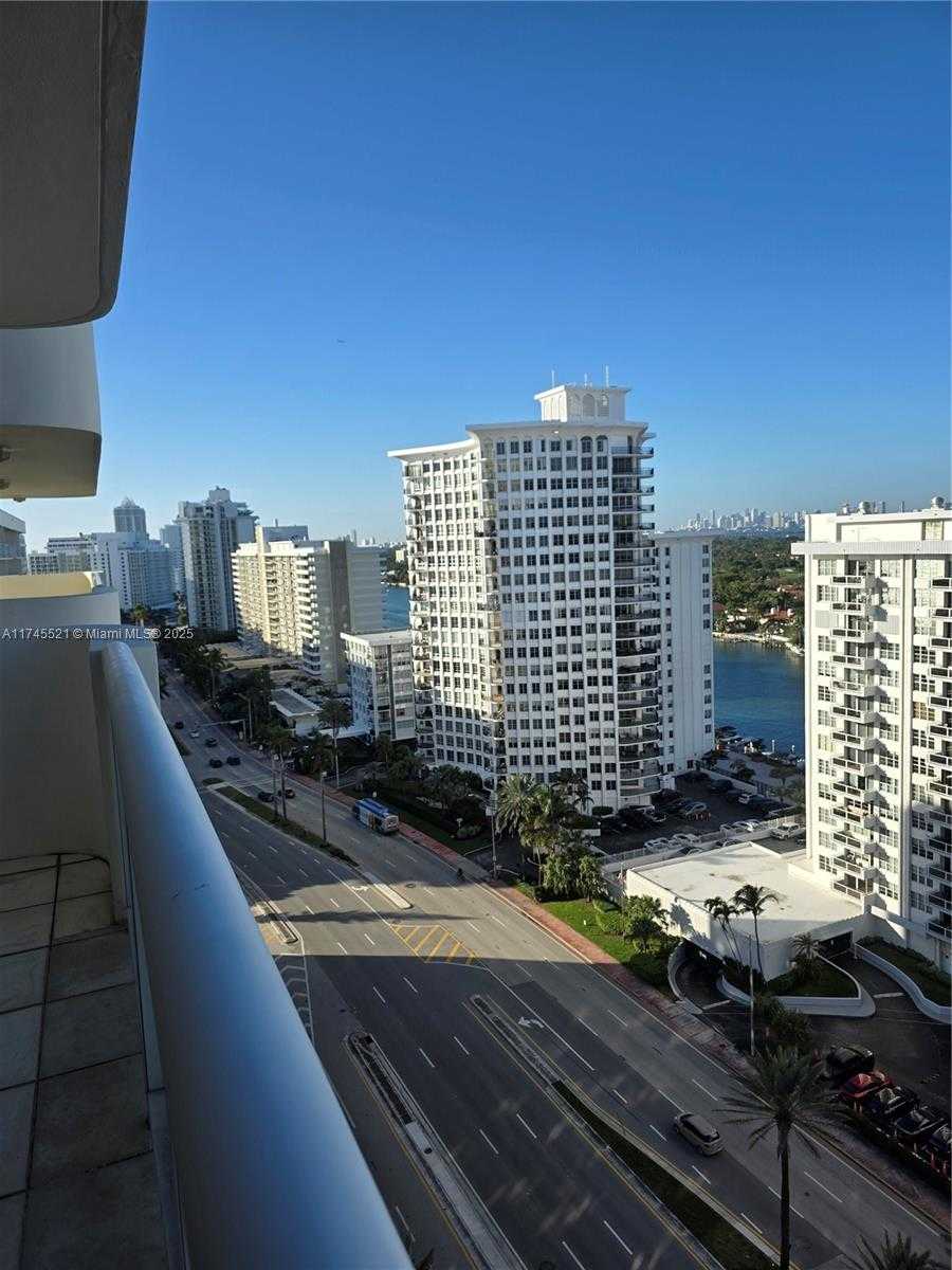 Small Image of 5757 COLLINS AVE #1902, Miami Beach Number 2