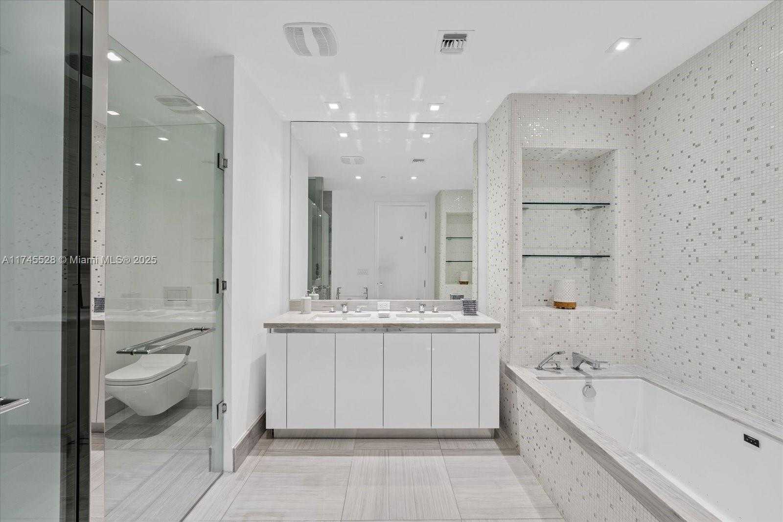 Small Image of 16901 COLLINS AVE #3905, Sunny Isles Beach Number 14