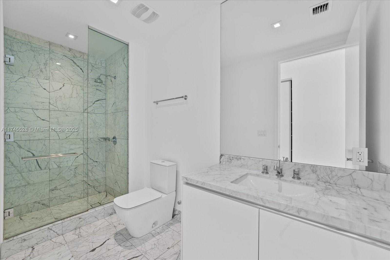 Small Image of 16901 COLLINS AVE #3905, Sunny Isles Beach Number 20