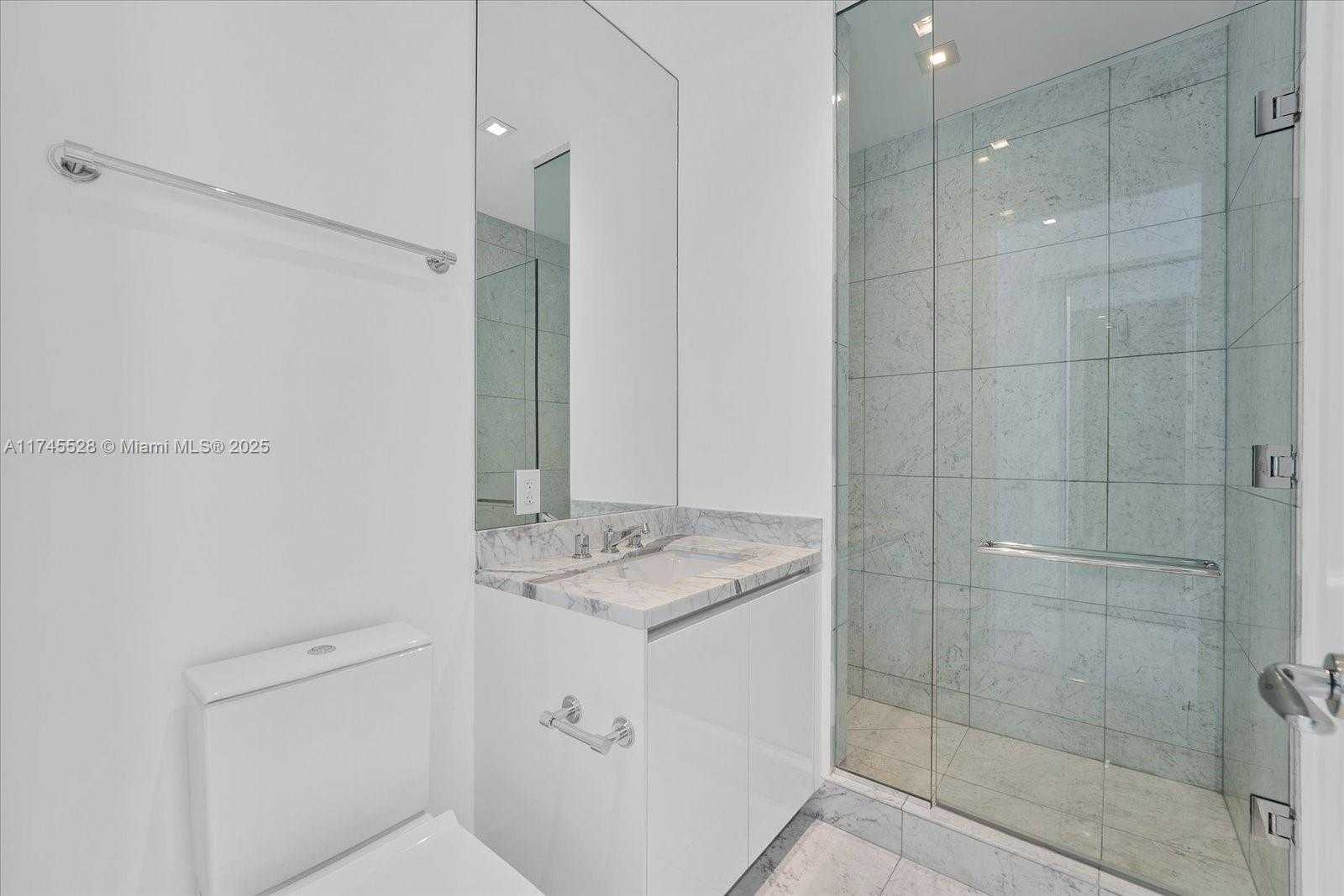 Small Image of 16901 COLLINS AVE #3905, Sunny Isles Beach Number 25