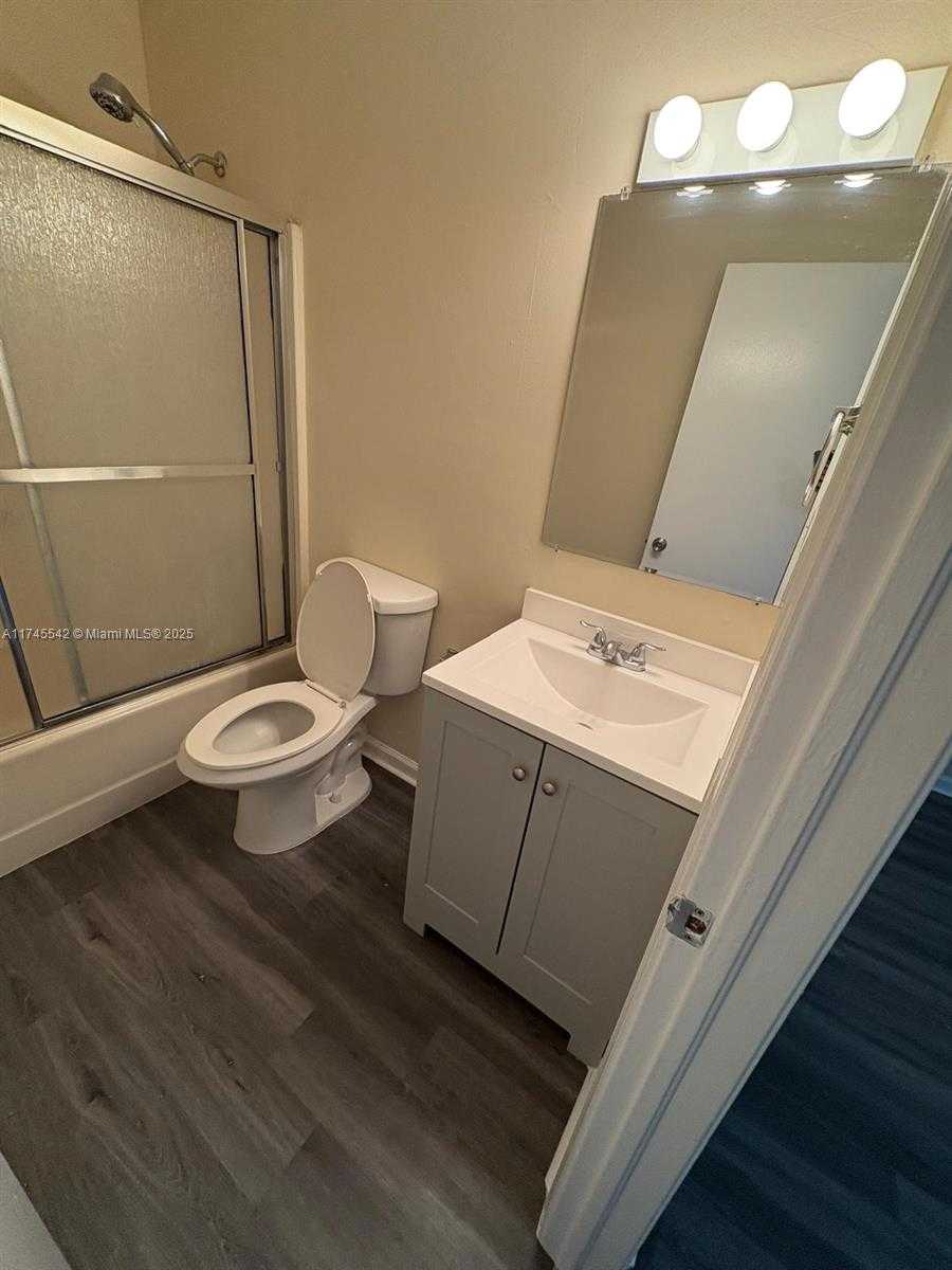 Small Image of 129 SAN REMO BLVD, North Lauderdale Number 26