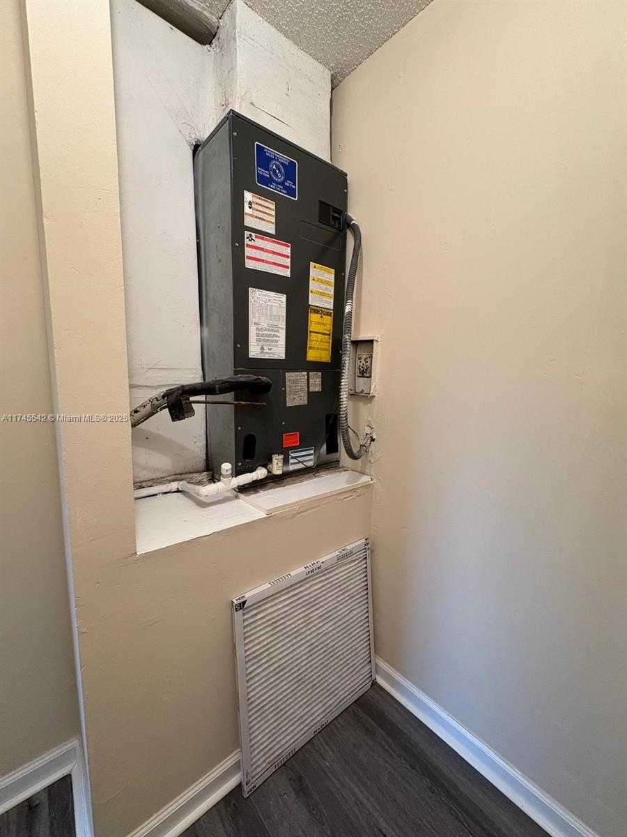 Small Image of 129 SAN REMO BLVD, North Lauderdale Number 31
