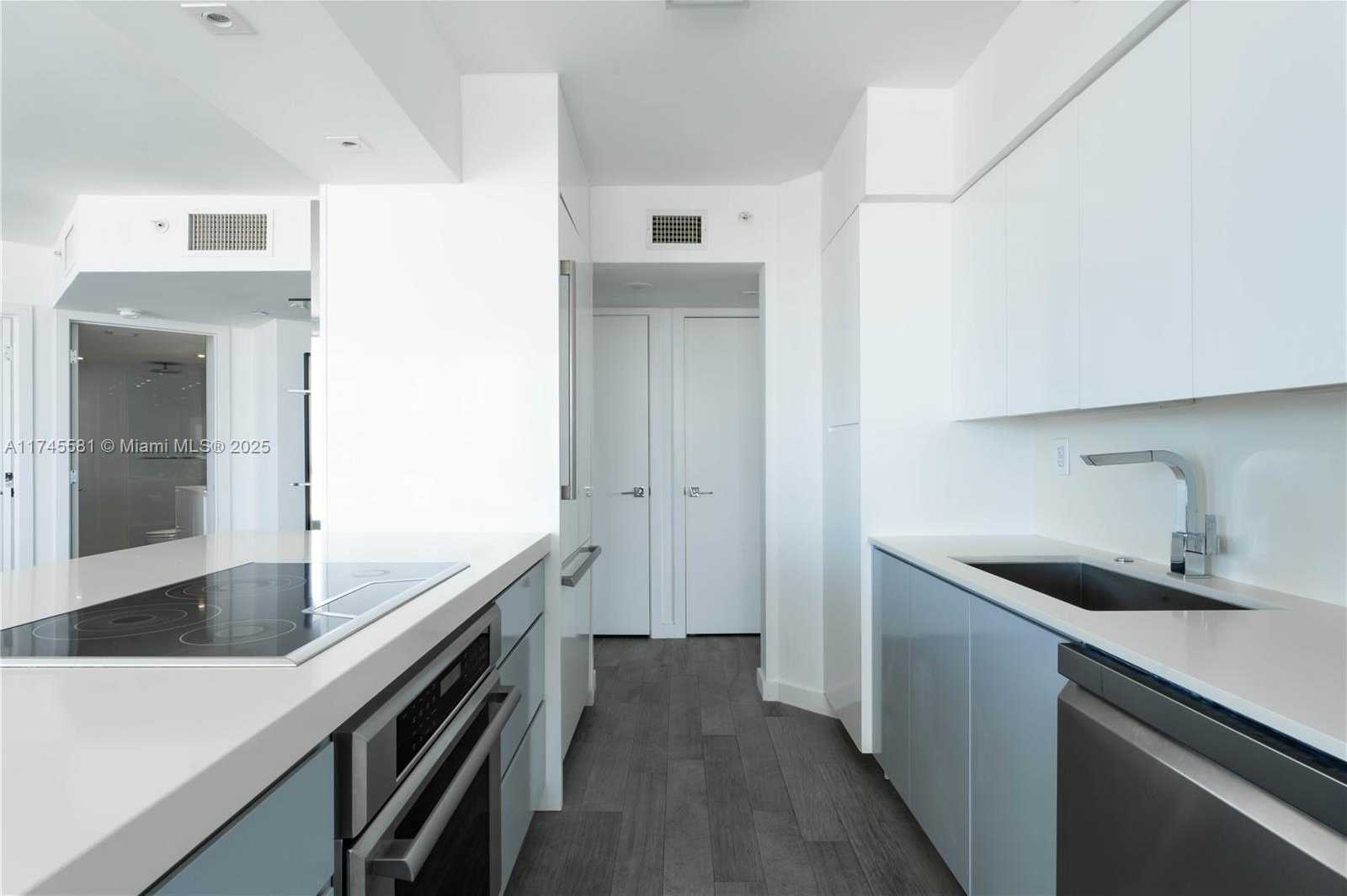 Small Image of 7330 OCEAN TER #19-D, Miami Beach Number 5