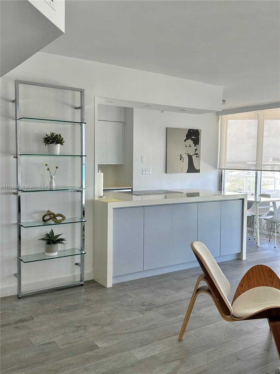 Small Image of 7330 OCEAN TER #19-D, Miami Beach Number 9