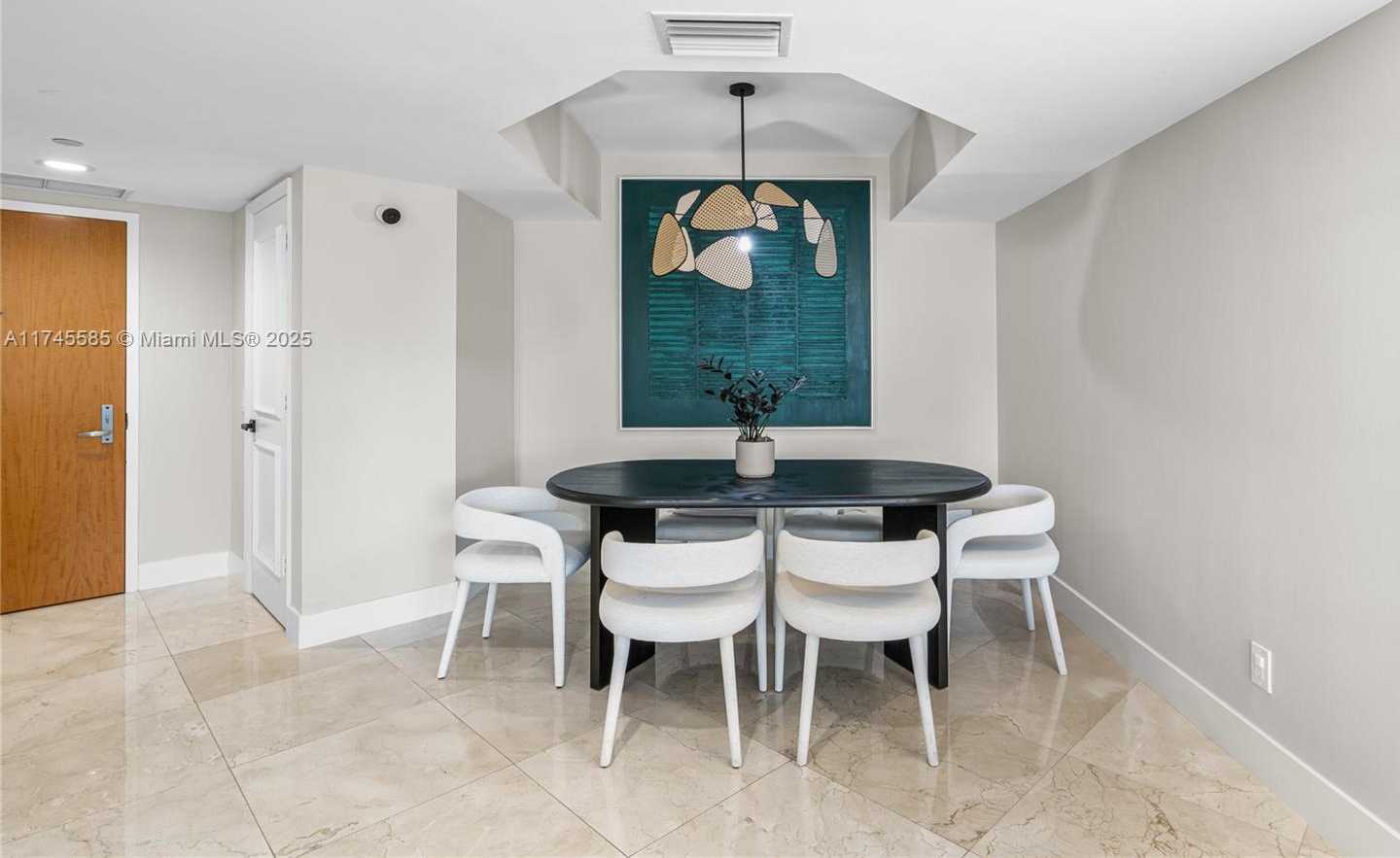 Small Image of 21055 YACHT CLUB DR #702, Aventura Number 2