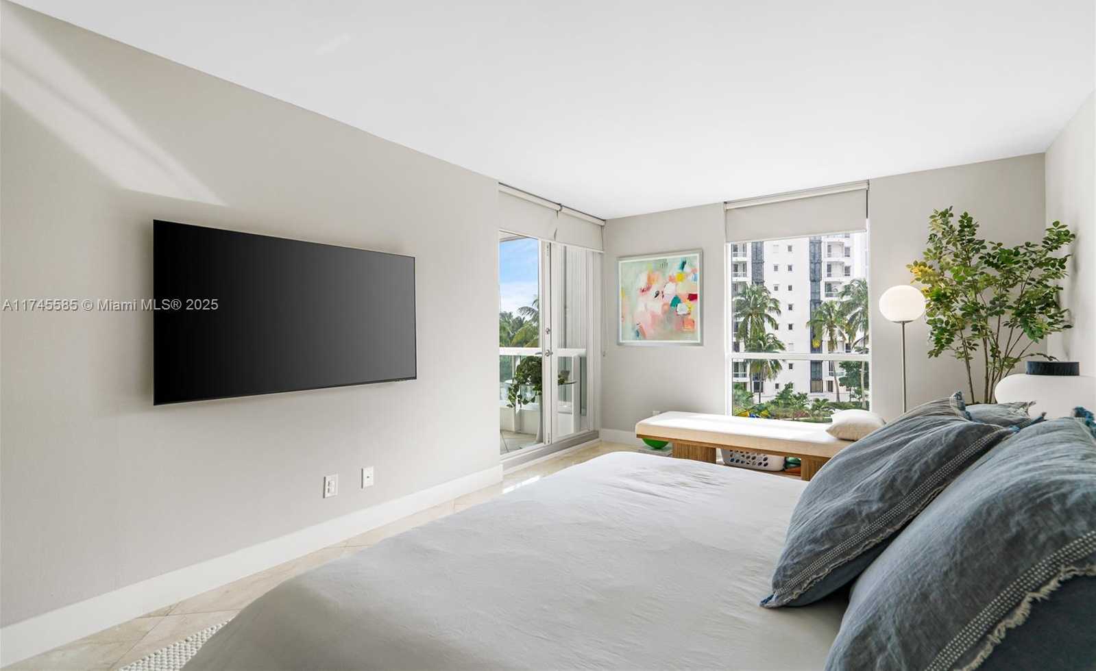 Small Image of 21055 YACHT CLUB DR #702, Aventura Number 23