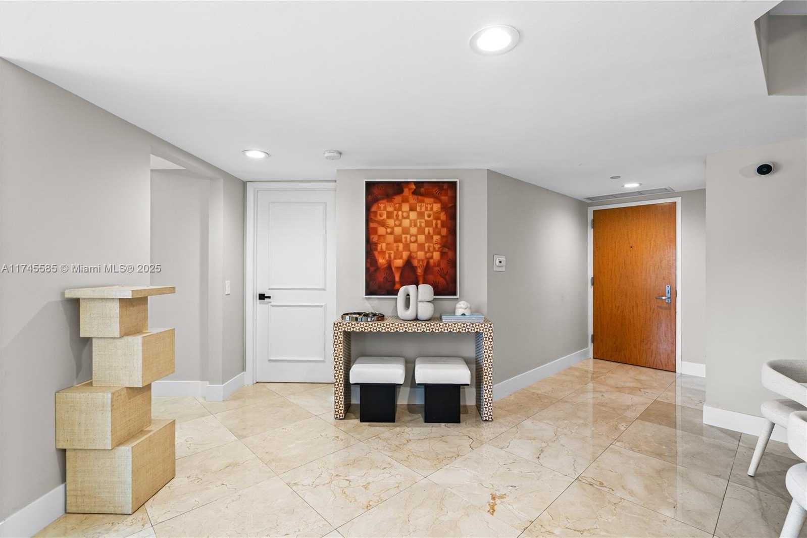 Small Image of 21055 YACHT CLUB DR #702, Aventura Number 3