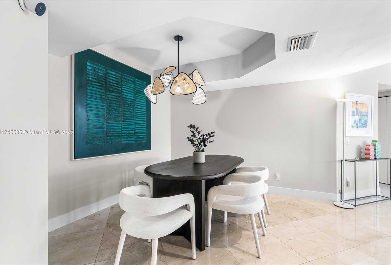 Small Image of 21055 YACHT CLUB DR #702, Aventura Number 7