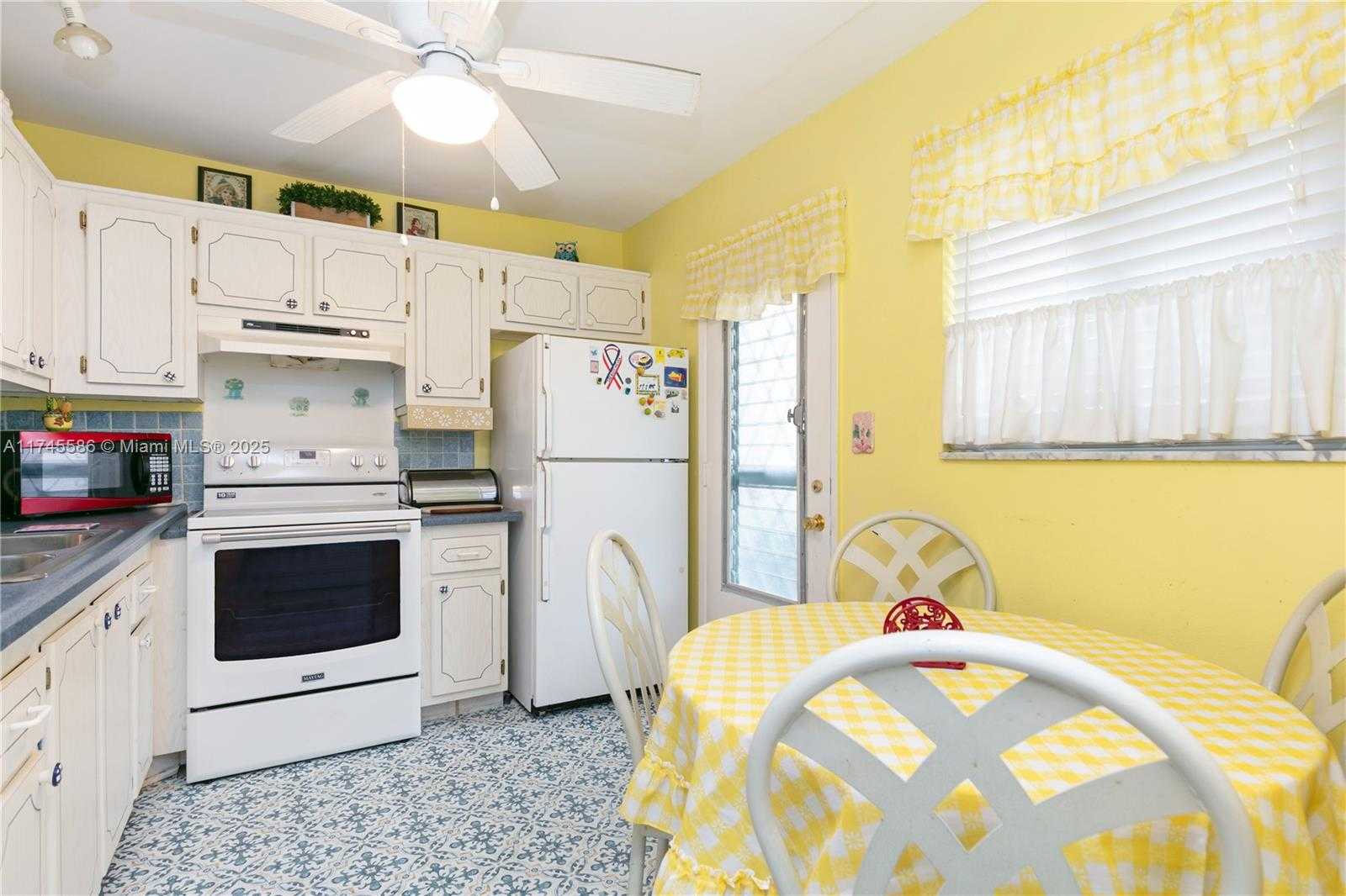 Small Image of 1001 NORTH EAST 14TH AVE #107, Hallandale Beach Number 10