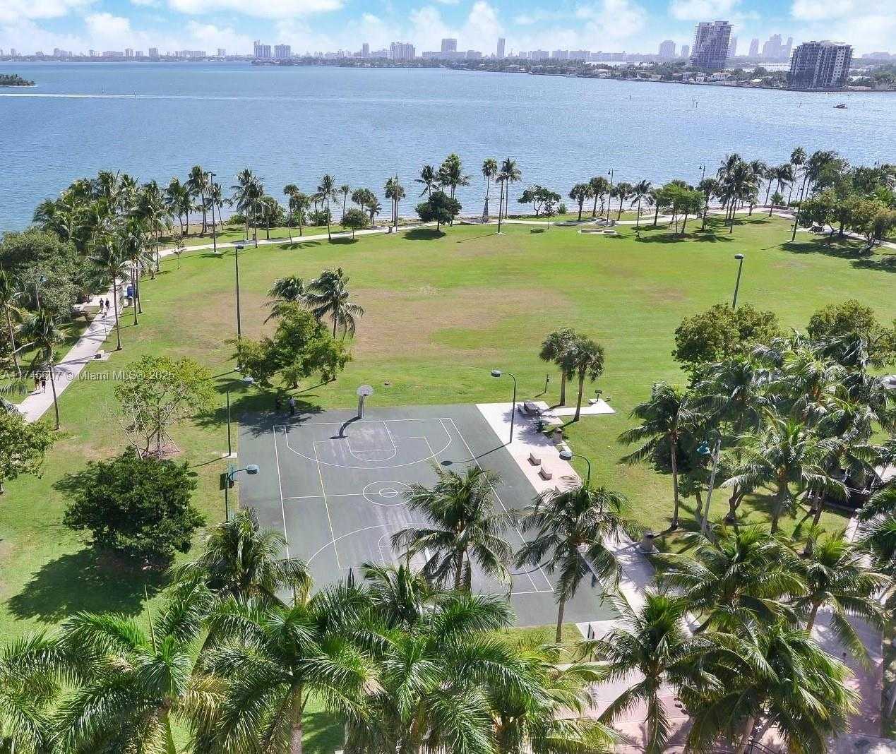 Small Image of 1900 NORTH BAYSHORE DR #5006, Miami Number 12