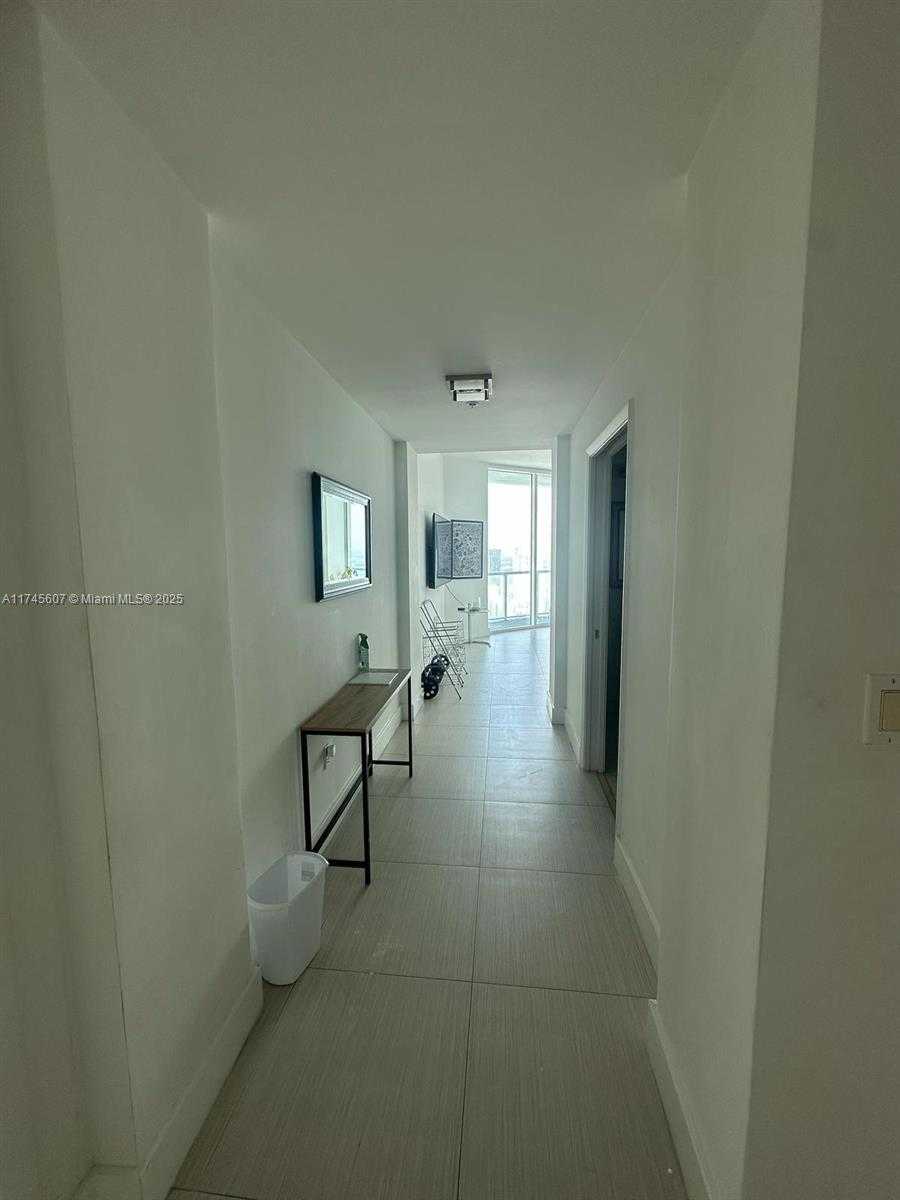 Small Image of 1900 NORTH BAYSHORE DR #5006, Miami Number 16