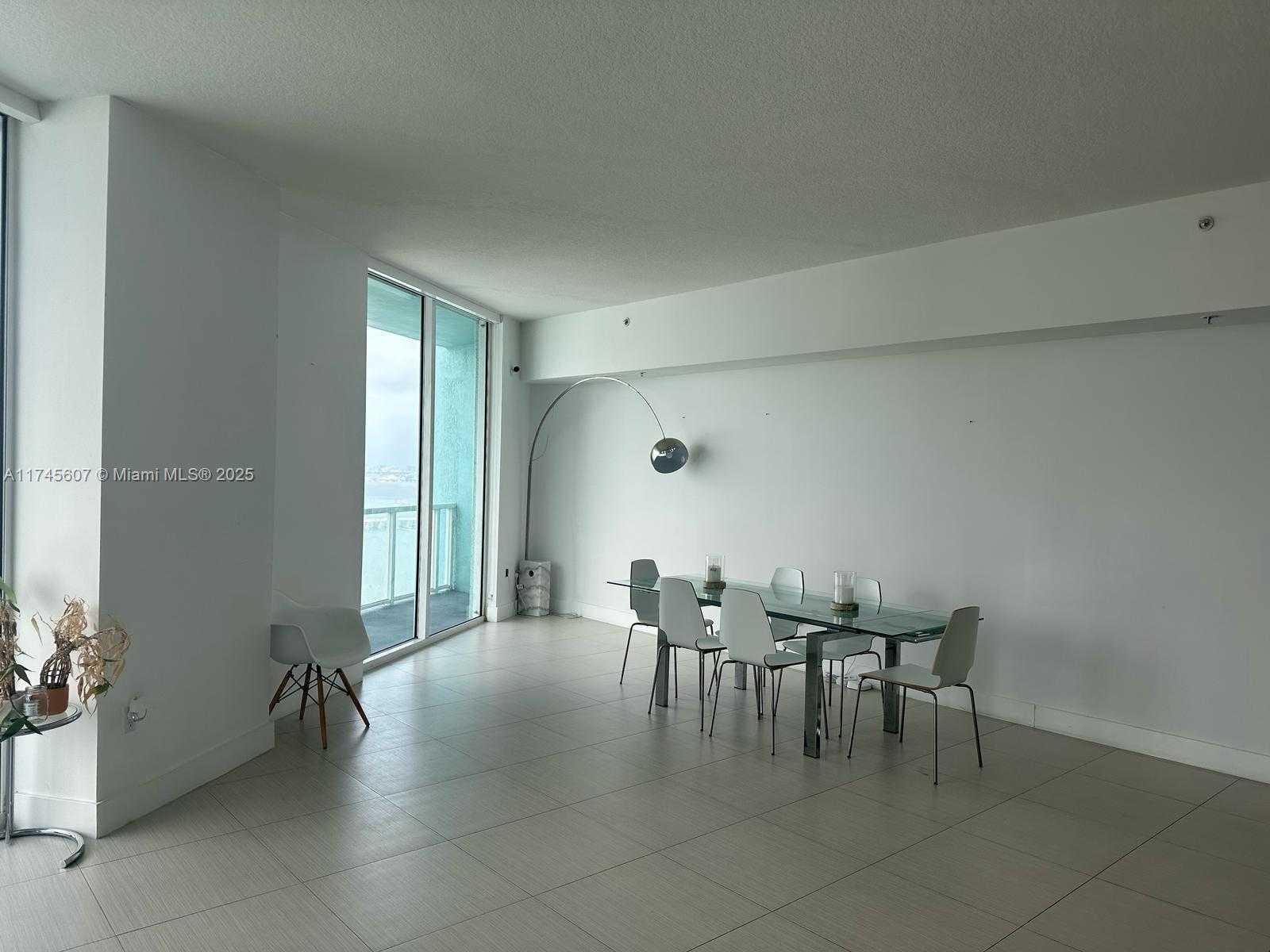 Small Image of 1900 NORTH BAYSHORE DR #5006, Miami Number 18