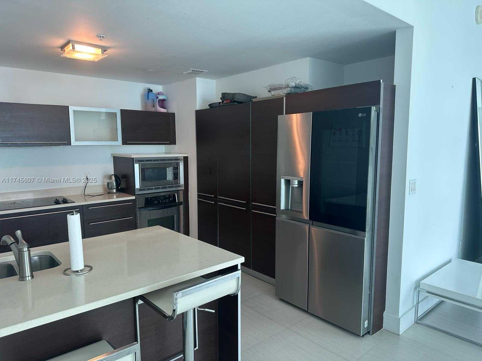 Small Image of 1900 NORTH BAYSHORE DR #5006, Miami Number 22