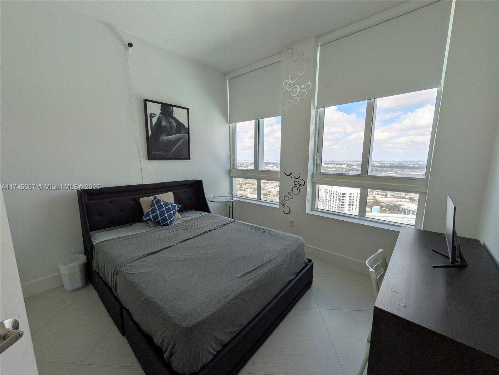 Small Image of 1900 NORTH BAYSHORE DR #5006, Miami Number 28
